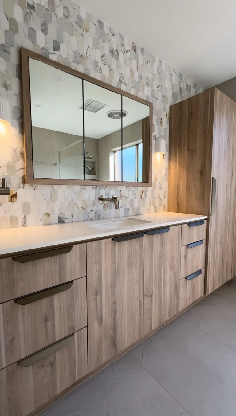 Main Bathroom, Ensuite & Powder Room Renovation in Templestowe