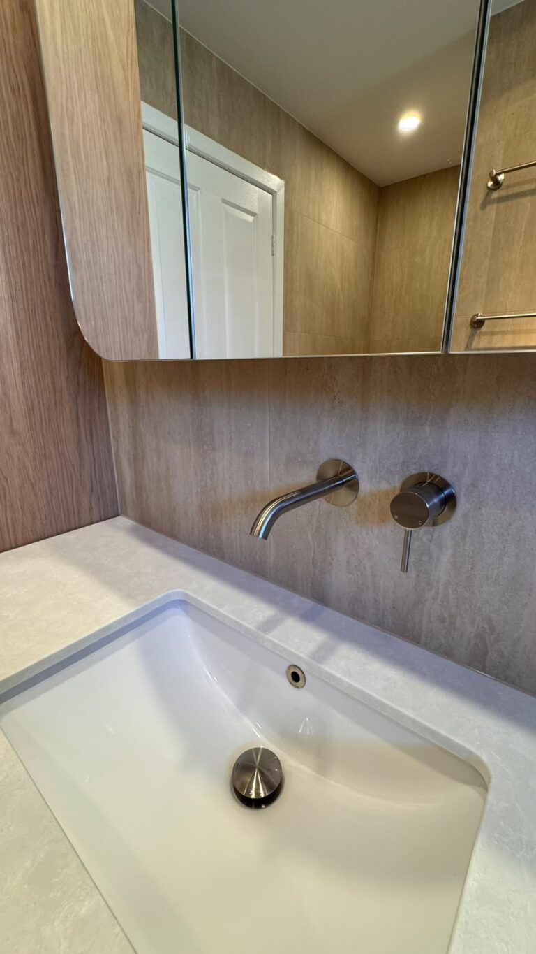 Main Bathroom Renovation – Rosanna